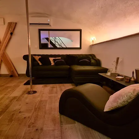 Gite Erotique Avec Spa Privatif Donzere Exterior photo
